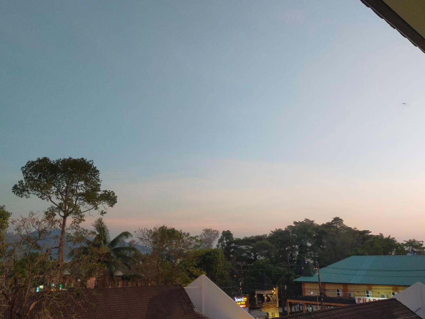 Eastique Hotel Koh Chang Trat Exterior foto